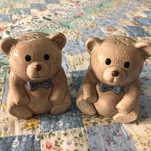 Vintage Ceramic Teddy Bear Salt and Pepper Shakers. Larger than typical Shakers